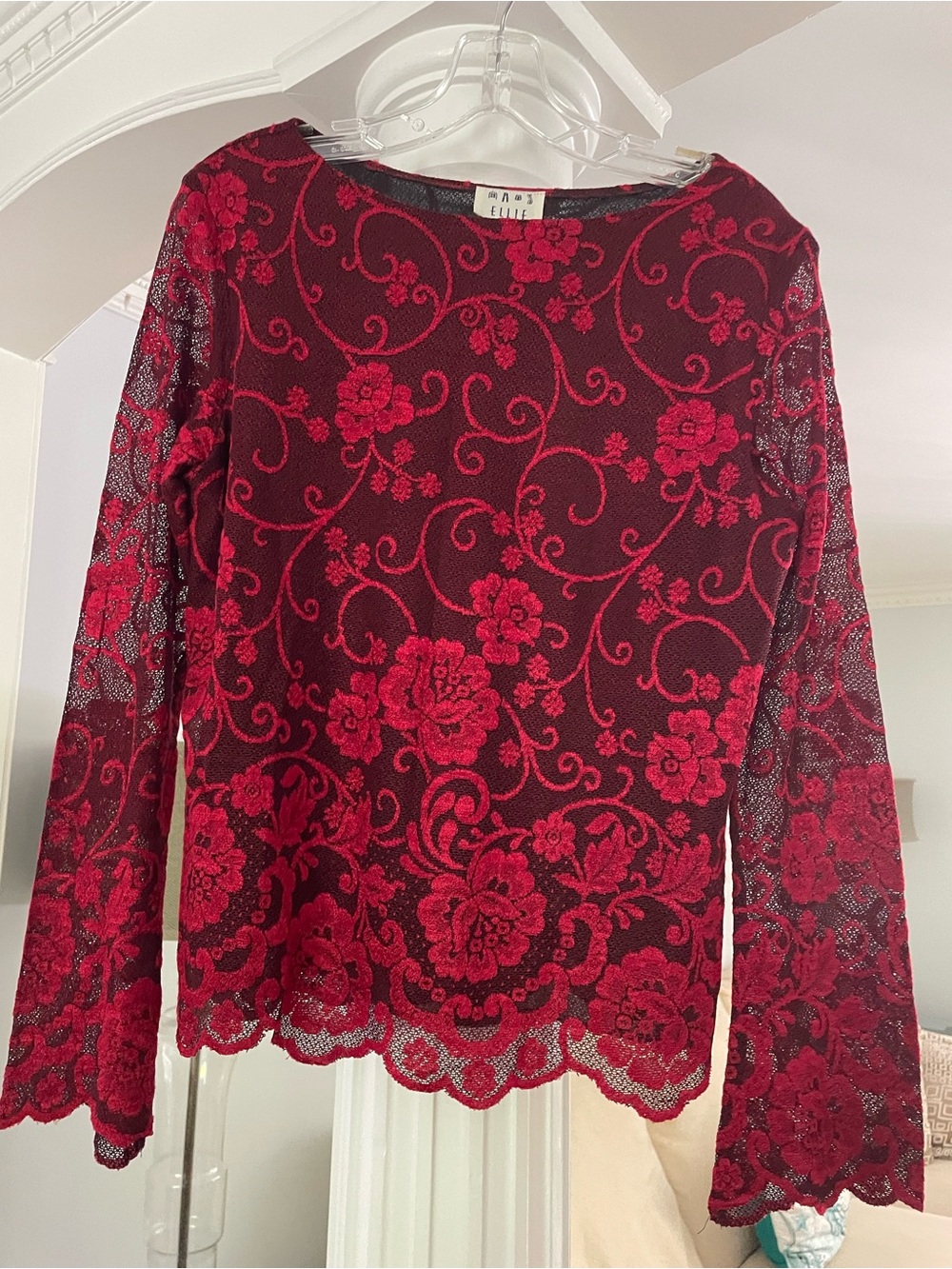 Elle Red Floral Lace Long Sleeve Blouse, size X-Large